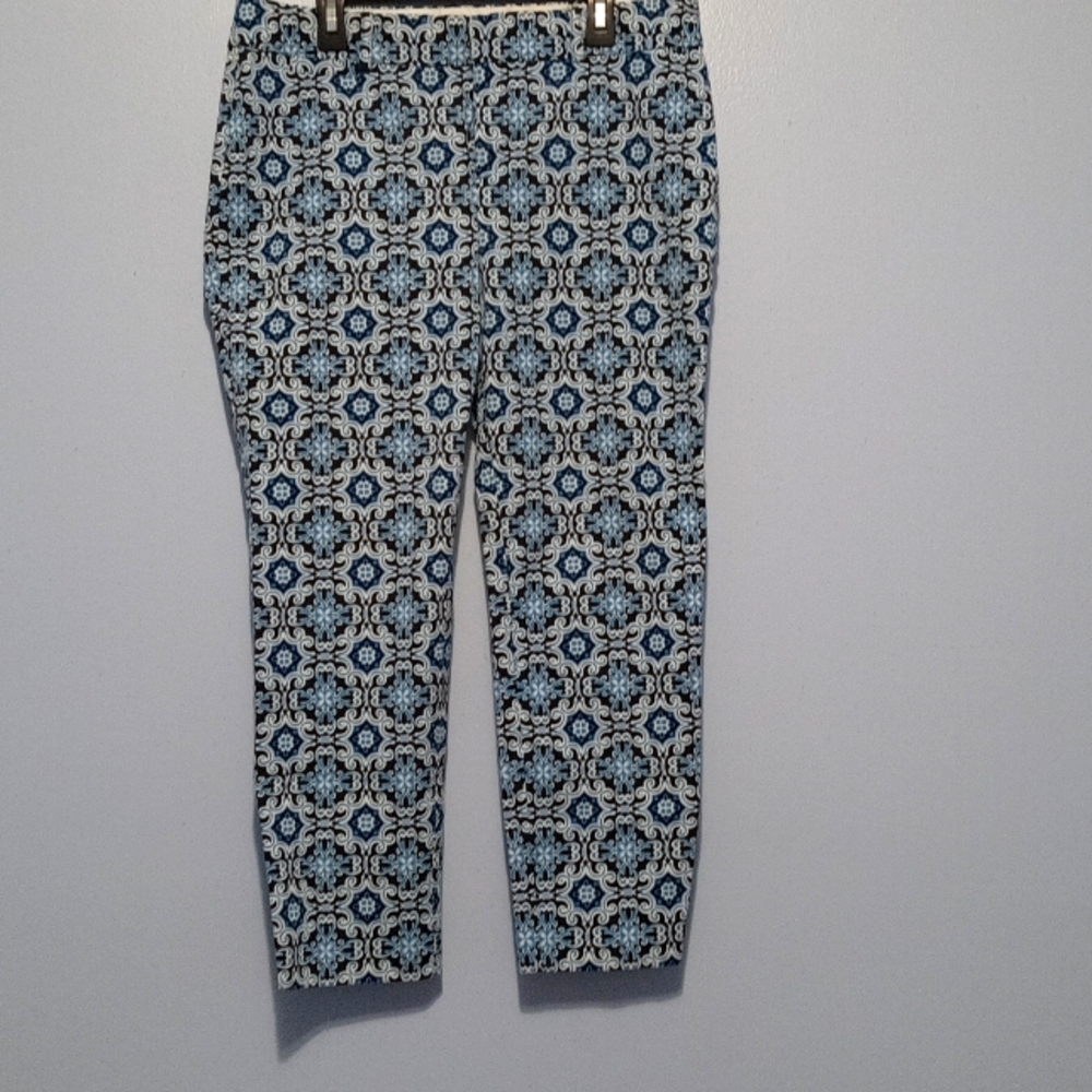 Ladies Capri Pants